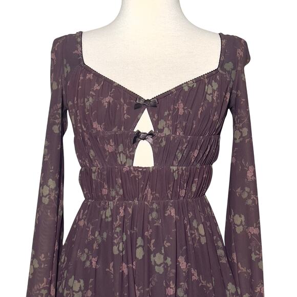 UO Diana Ruched Cutout Romper S Fairycore - Picture 6 of 11